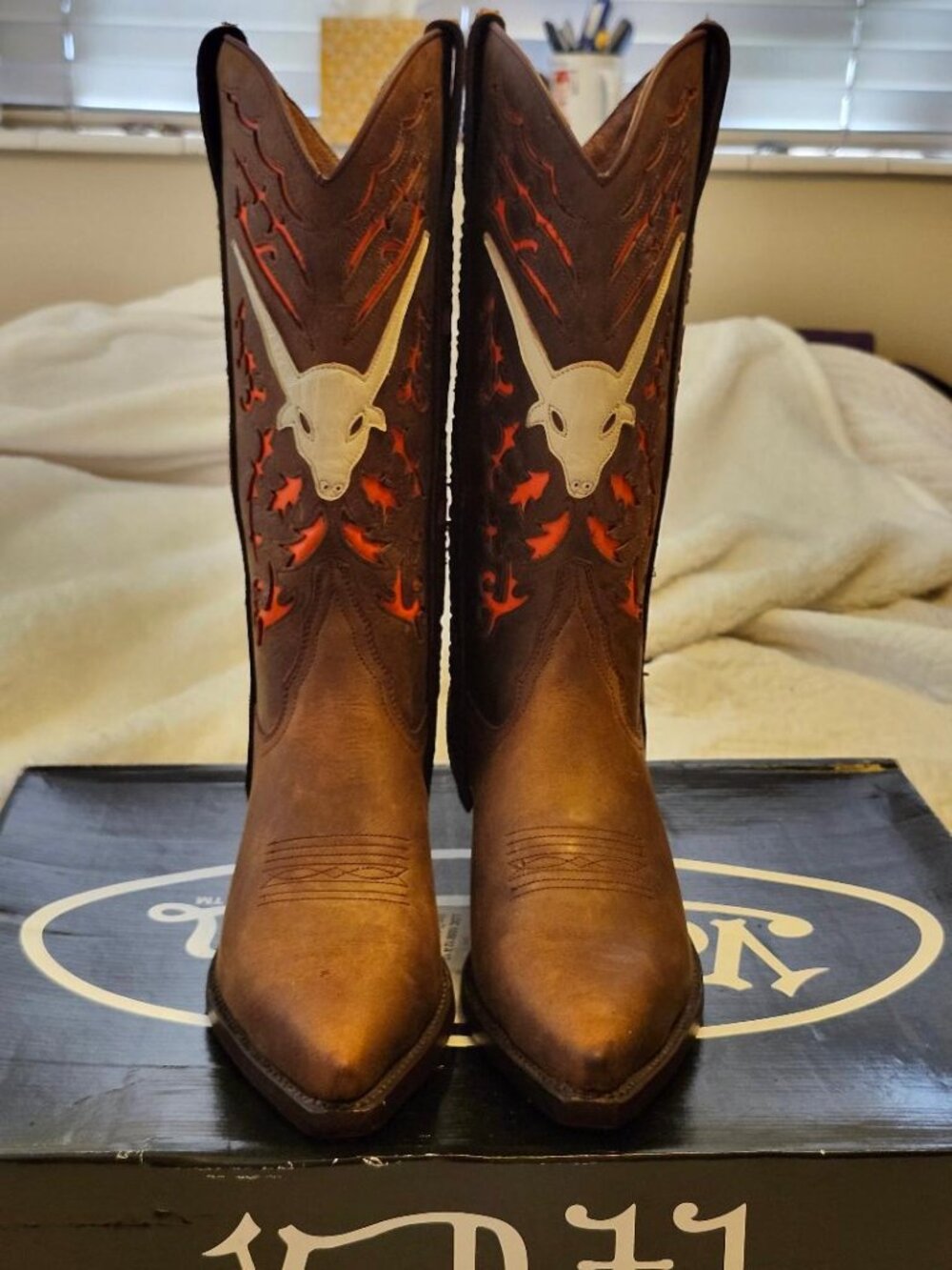 VON DUTCH CROCO BOOTS: EXTREMELY RARE. ICONIC. VINTAGE. Y2K. NEW IN BOX!!!